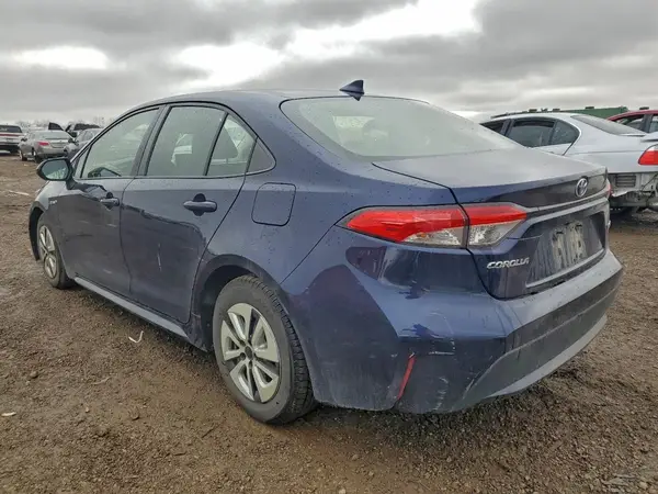 JTDEAMDE9MJ001227 2021 TOYOTA COROLLA - Image 2