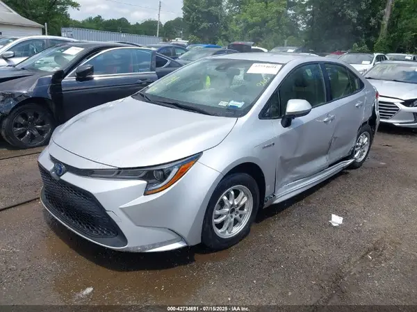 JTDEAMDE9MJ003429 2021 TOYOTA COROLLA - Image 2