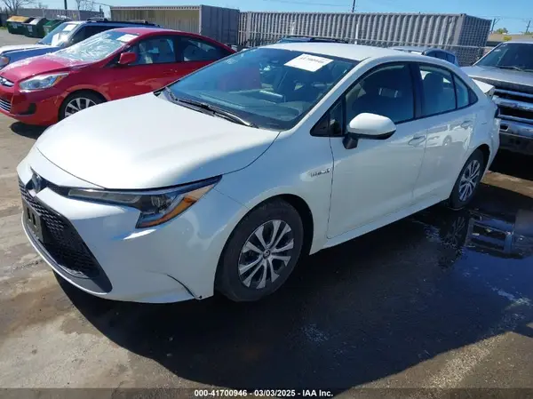 JTDEAMDE9MJ007853 2021 TOYOTA COROLLA - Image 2