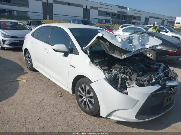 JTDEAMDE9MJ010994 2021 TOYOTA COROLLA - Image 1