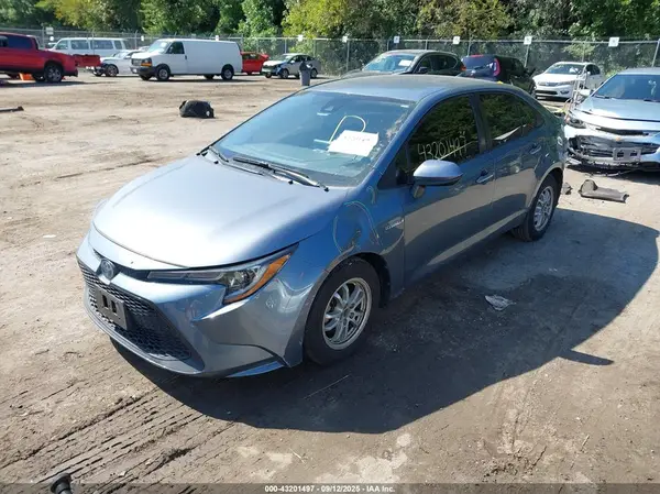JTDEAMDE9MJ022126 2021 TOYOTA COROLLA - Image 2