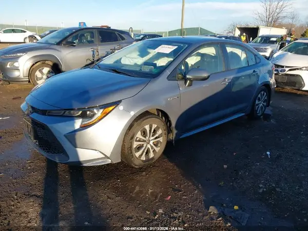 JTDEAMDE9MJ025902 2021 TOYOTA COROLLA - Image 2