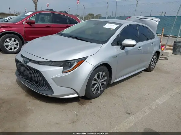 JTDEAMDE9MJ028458 2021 TOYOTA COROLLA - Image 2