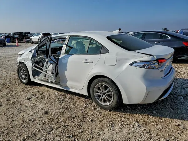 JTDEAMDE9N3004683 2022 TOYOTA COROLLA - Image 2