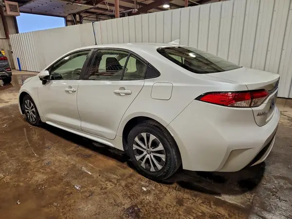 JTDEAMDE9N3005705 2022 TOYOTA COROLLA - Image 2
