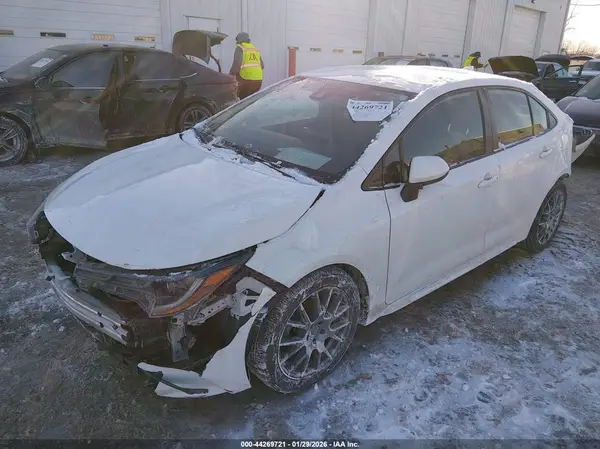 JTDEAMDE9NJ038912 2022 TOYOTA COROLLA - Image 2
