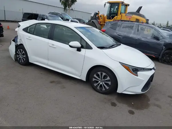 JTDEAMDEXN3001713 2022 TOYOTA COROLLA - Image 1