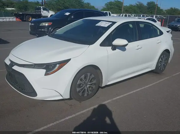 JTDEAMDEXN3004949 2022 TOYOTA COROLLA - Image 2