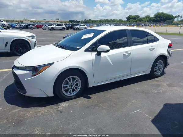 JTDEAMDEXN3006684 2022 TOYOTA COROLLA - Image 2