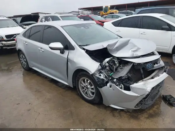 JTDEAMDEXNJ037140 2022 TOYOTA COROLLA - Image 1