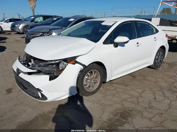 JTDEAMDEXNJ054701 2022 TOYOTA COROLLA - Image 2