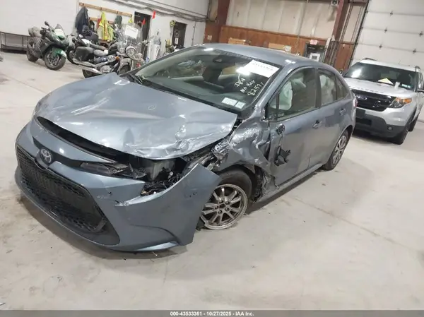 JTDEAMDEXNJ055167 2022 TOYOTA COROLLA - Image 2
