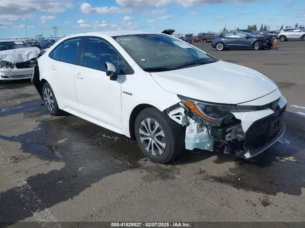 JTDEBRBE0LJ011804 2020 TOYOTA COROLLA - Image 1