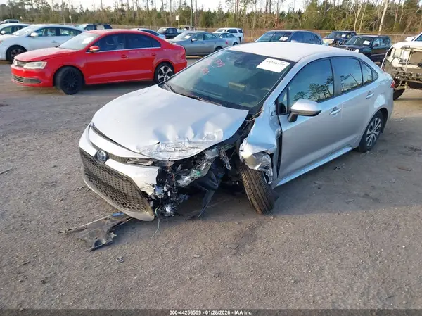 JTDEBRBE1LJ026988 2020 TOYOTA COROLLA - Image 2