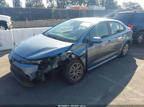 JTDEBRBE3LJ008850 2020 TOYOTA COROLLA - Image 2
