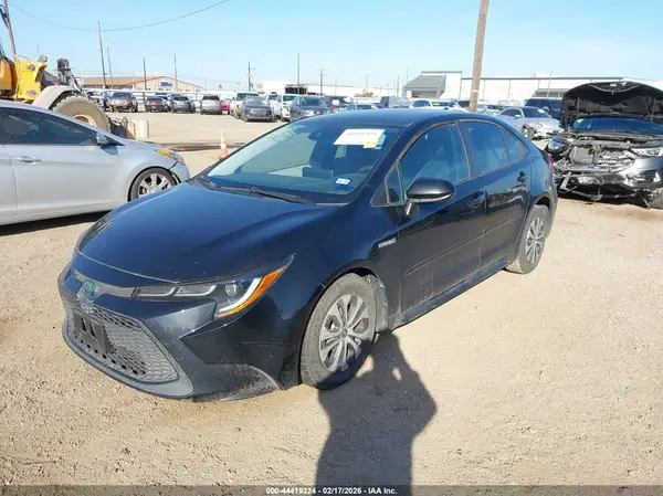 JTDEBRBE3LJ016785 2020 TOYOTA COROLLA - Image 2