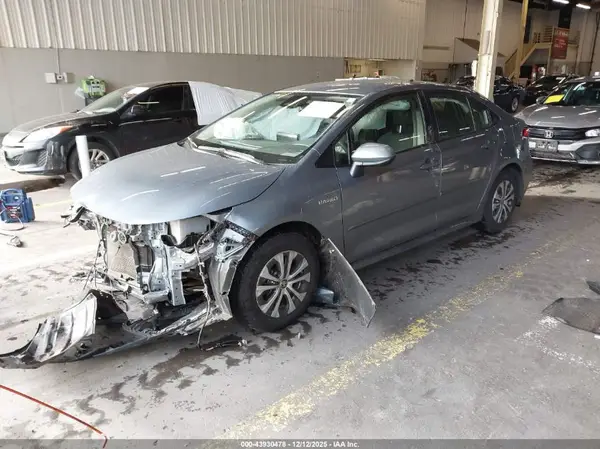 JTDEBRBE3LJ025664 2020 TOYOTA COROLLA - Image 2