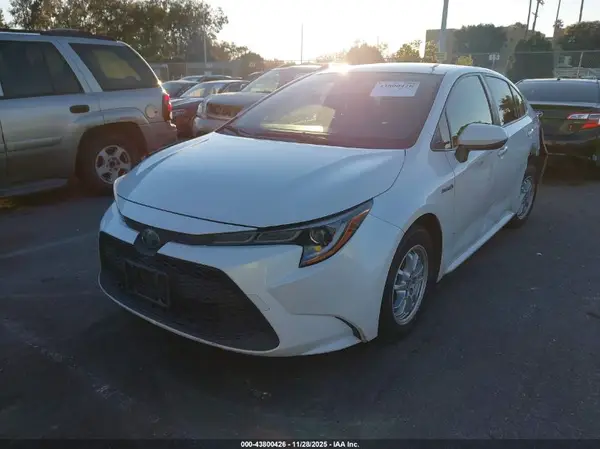 JTDEBRBE4LJ004662 2020 TOYOTA COROLLA - Image 2