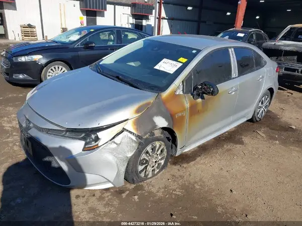JTDEBRBE4LJ019176 2020 TOYOTA COROLLA - Image 2
