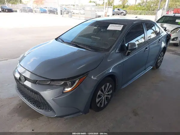 JTDEBRBE5LJ000409 2020 TOYOTA COROLLA - Image 2