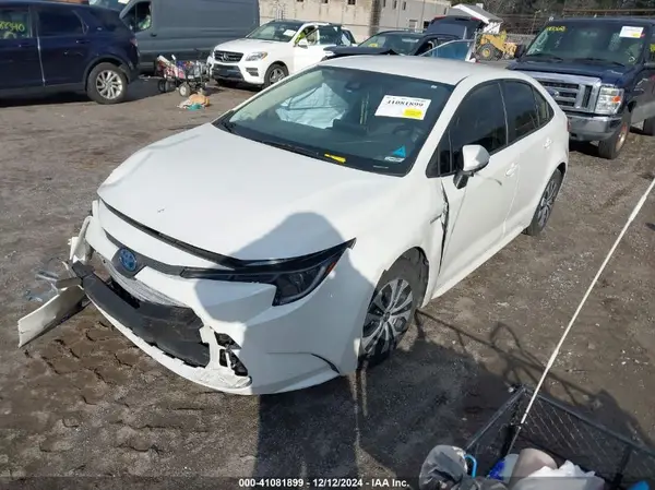 JTDEBRBE5LJ000457 2020 TOYOTA COROLLA - Image 2