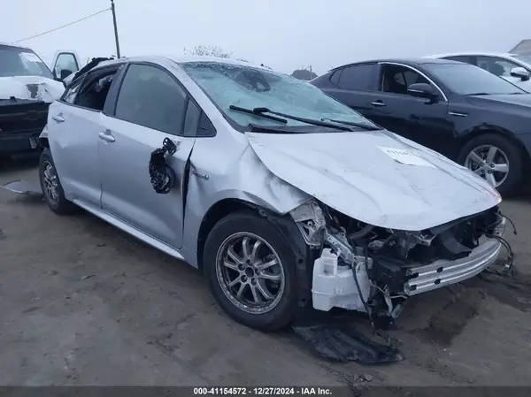 JTDEBRBE5LJ015637 2020 TOYOTA COROLLA - Image 1