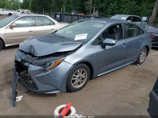 JTDEBRBE5LJ017856 2020 TOYOTA COROLLA - Image 2