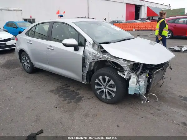 JTDEBRBE7LJ003697 2020 TOYOTA COROLLA - Image 1