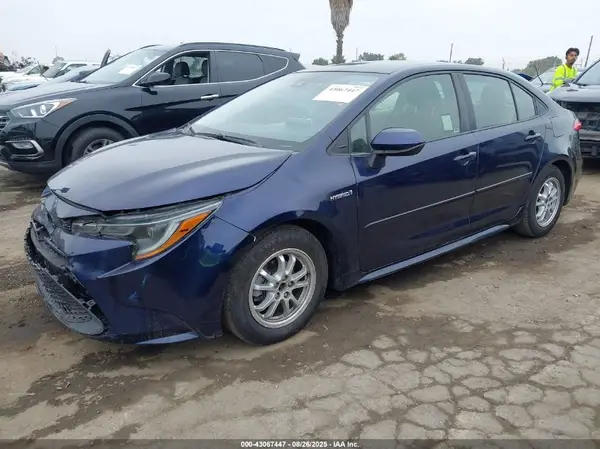 JTDEBRBE7LJ015770 2020 TOYOTA COROLLA - Image 2
