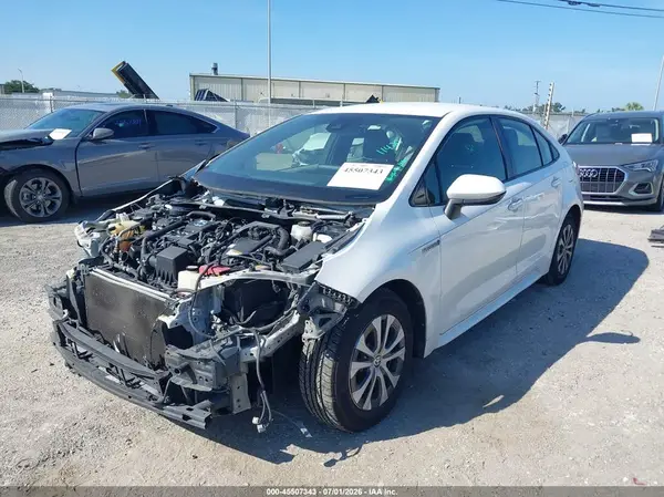 JTDEBRBE7LJ019057 2020 TOYOTA COROLLA - Image 2