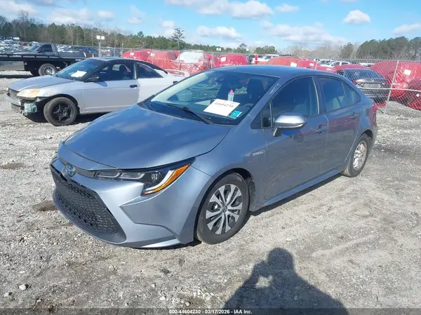 JTDEBRBE7LJ030155 2020 TOYOTA COROLLA - Image 2