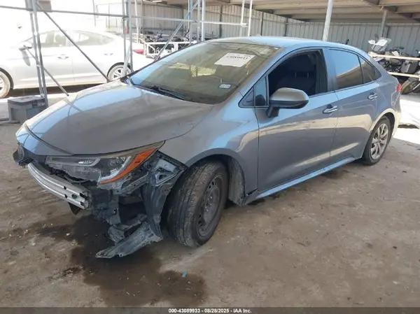 JTDEPMAE0MJ127348 2021 TOYOTA COROLLA - Image 2