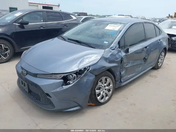 JTDEPMAE0MJ139614 2021 TOYOTA COROLLA - Image 2