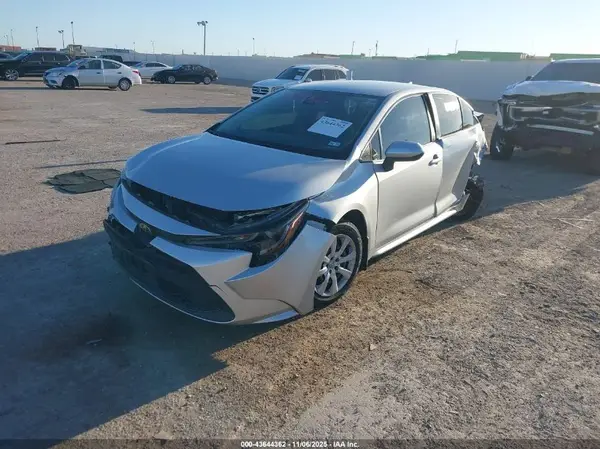 JTDEPMAE0MJ171270 2021 TOYOTA COROLLA - Image 2