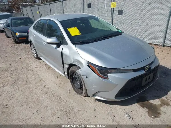 JTDEPMAE0MJ178834 2021 TOYOTA COROLLA - Image 1
