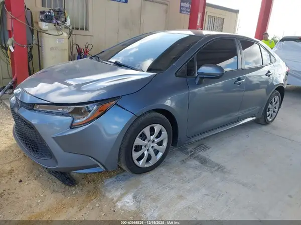 JTDEPMAE0MJ183774 2021 TOYOTA COROLLA - Image 2