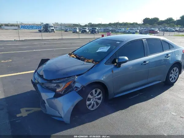 JTDEPMAE0MJ184617 2021 TOYOTA COROLLA - Image 2