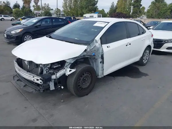 JTDEPMAE0MJ187050 2021 TOYOTA COROLLA - Image 2