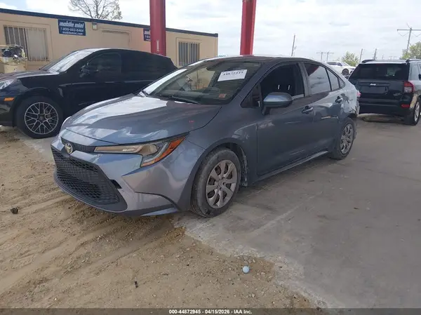 JTDEPMAE0MJ189347 2021 TOYOTA COROLLA - Image 2