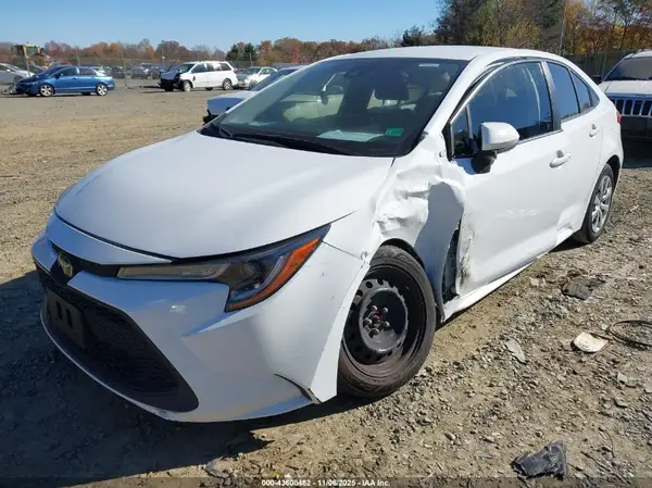 JTDEPMAE0MJ189879 2021 TOYOTA COROLLA - Image 2