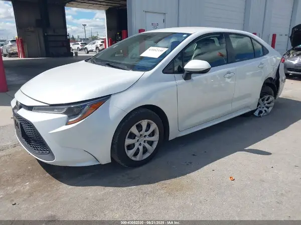 JTDEPMAE0N3004879 2022 TOYOTA COROLLA - Image 2
