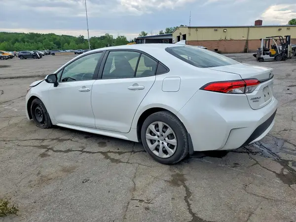 JTDEPMAE0N3015381 2022 TOYOTA COROLLA - Image 2