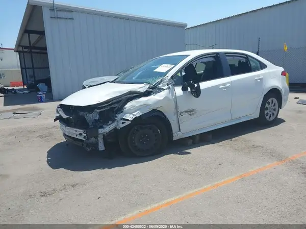 JTDEPMAE0N3031337 2022 TOYOTA COROLLA - Image 2