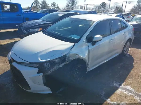 JTDEPMAE1MJ136754 2021 TOYOTA COROLLA - Image 2