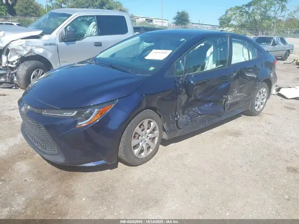 JTDEPMAE1MJ137743 2021 TOYOTA COROLLA - Image 2