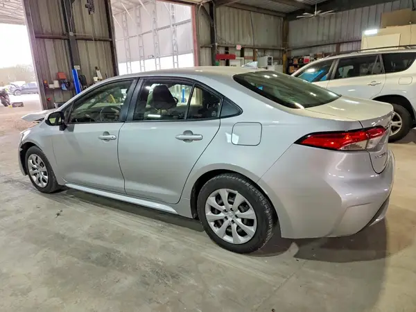 JTDEPMAE1MJ185257 2021 TOYOTA COROLLA - Image 2