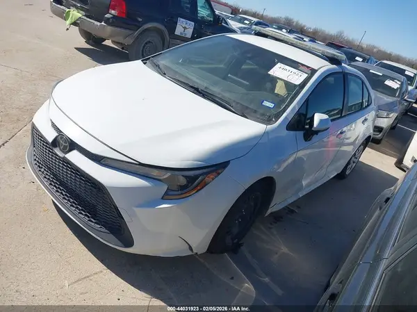 JTDEPMAE1N3007354 2022 TOYOTA COROLLA - Image 2