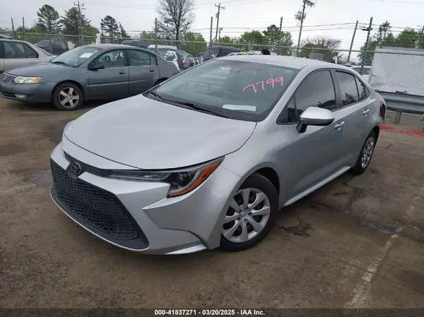 JTDEPMAE1N3017799 2022 TOYOTA COROLLA - Image 2