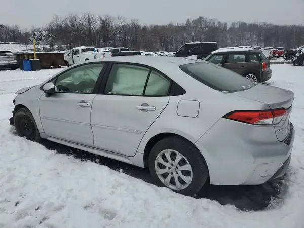 JTDEPMAE1N3028768 2022 TOYOTA COROLLA - Image 2
