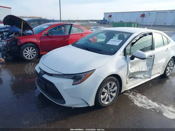 JTDEPMAE1NJ202852 2022 TOYOTA COROLLA - Image 2
